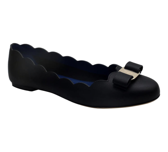 Black Vara Shell Pumps Size 9 - UK