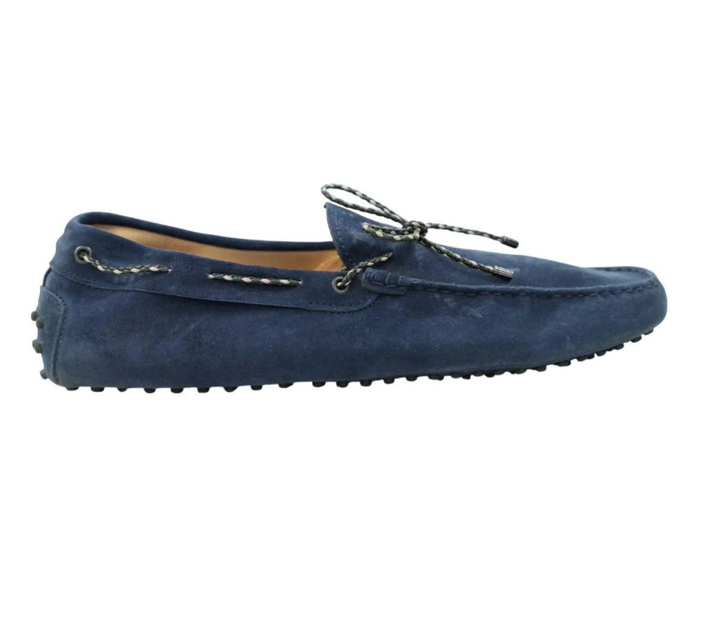 viral Tod’s blue suede Gommino loafers, trending luxury men’s shoes
