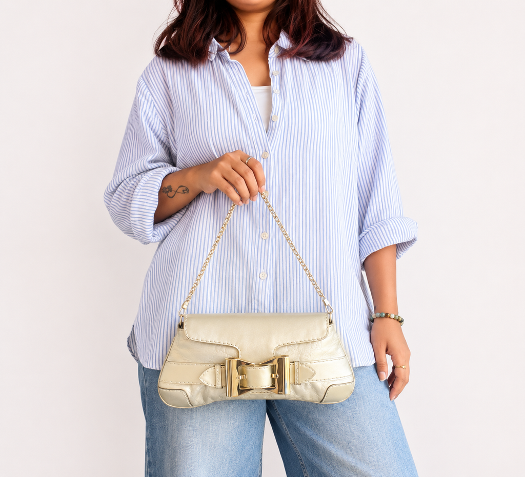 Limited Edition Queen Bow Chain Clutch