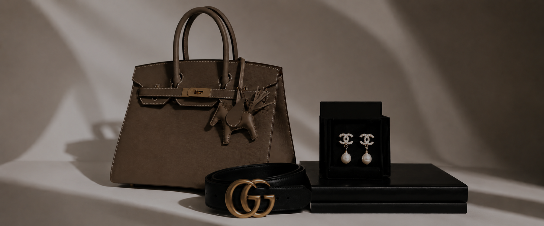 SELL LUXURY . EFFORTLESSLY