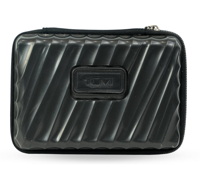 Hardside Amenity Case