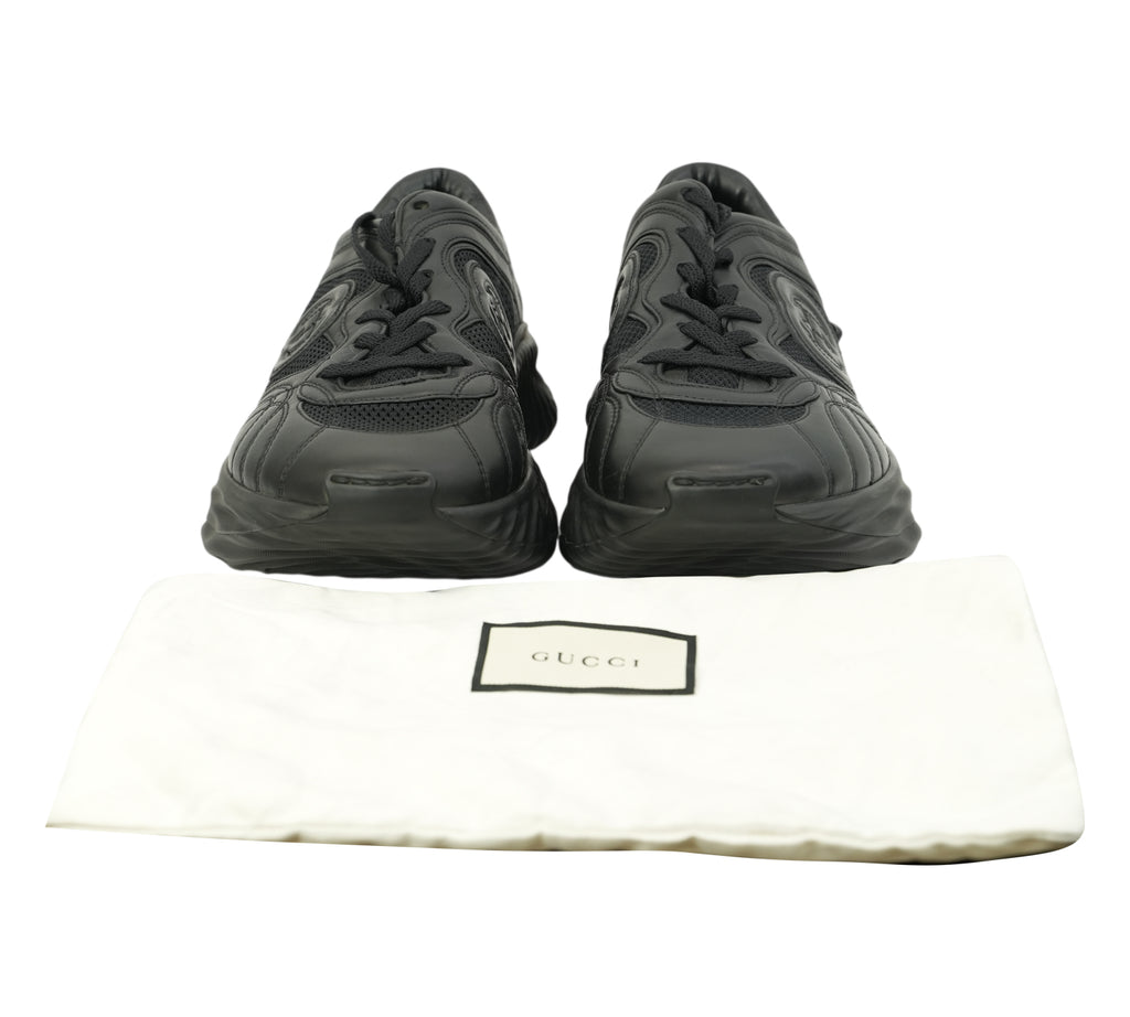 Black Interlocking G Low-Top Ripple Sneakers Size - 8