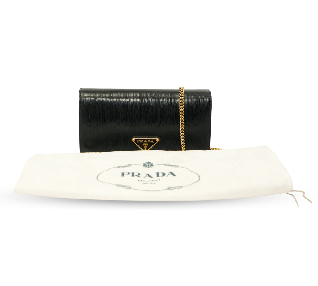 Vitello Move Leather Wallet On Chain Crossbody Bag