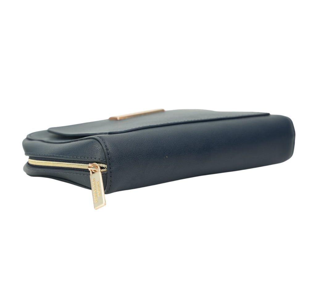 Navy Blue Parfums Amenity Pouch