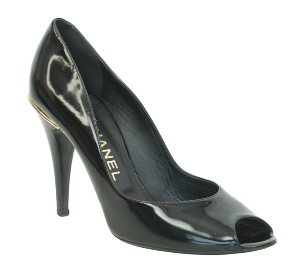 Black Patent Leather Peep-Toe Pump Size 40 – Eur