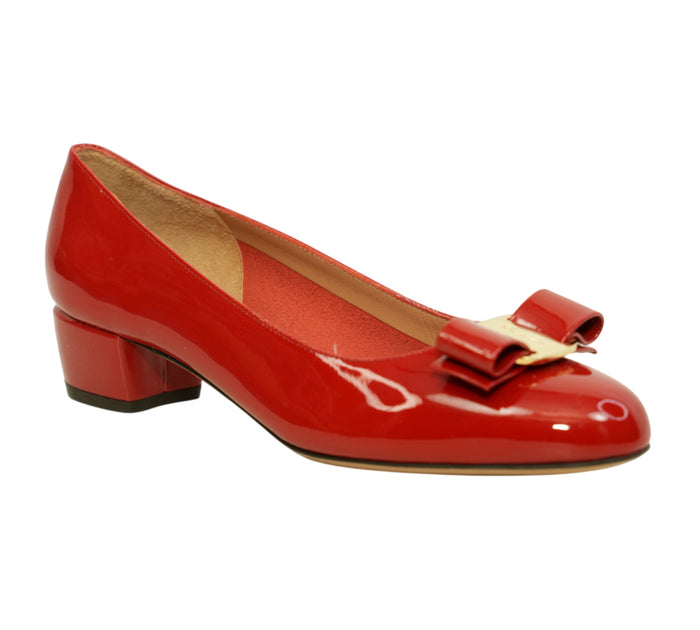 Glossy Red Vara Bow Patent Leather Pump Size - 6 D