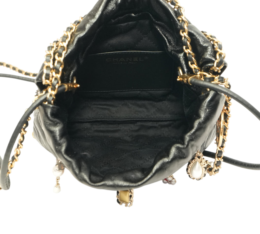 Chanel 22 Mini Handbag With Charms
