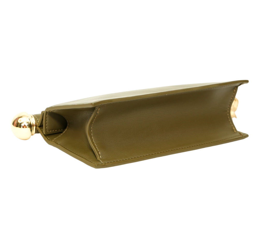 Holly Metal Pendant Embellished Clutch