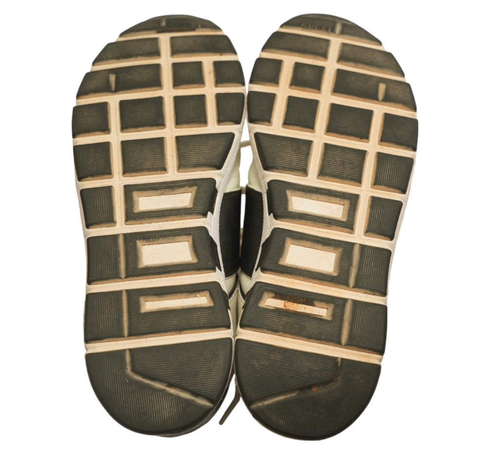 Calfskin Interlocking G Runner Sneaker Size 36 - EUR