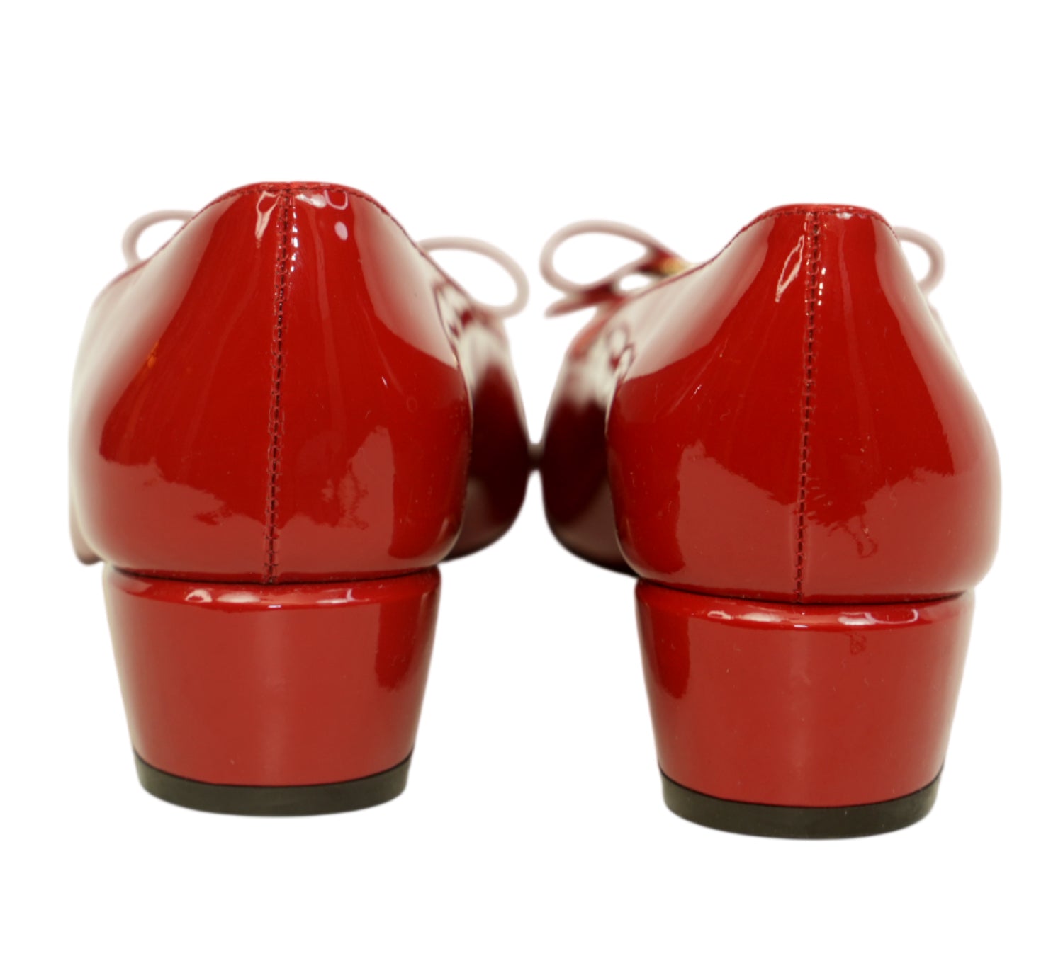 Glossy Red Vara Bow Patent Leather Pump Size - 6 D